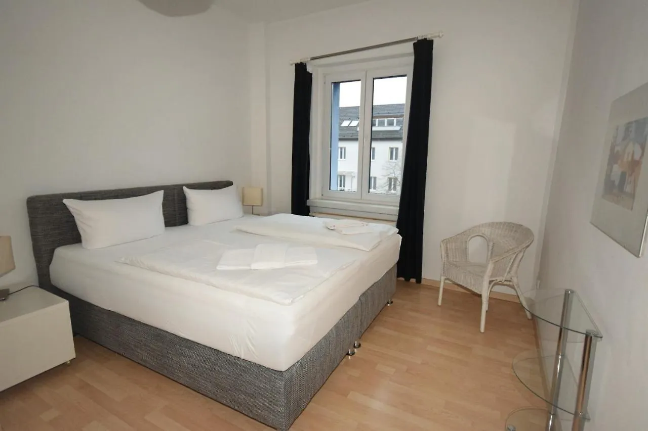 Apartment Oasis 0*, Берлин